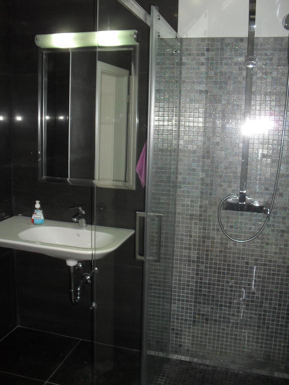 Apartments Govic Primosten Ruang foto