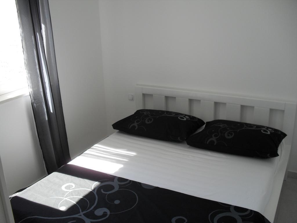 Apartments Govic Primosten Ruang foto