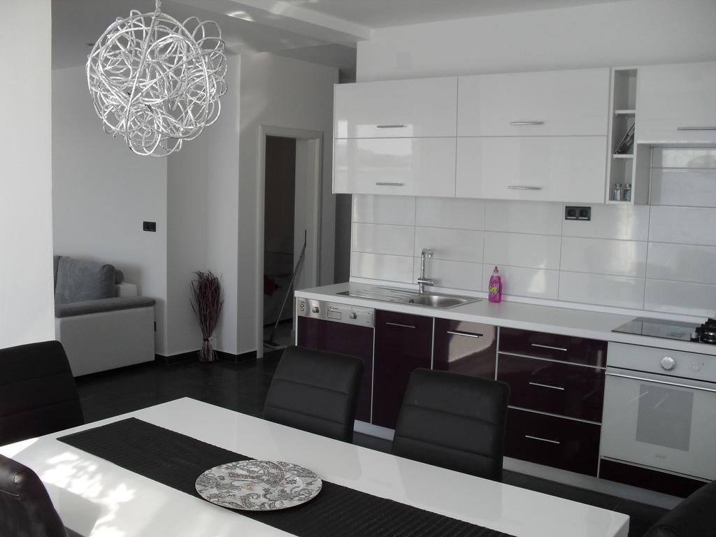 Apartments Govic Primosten Ruang foto